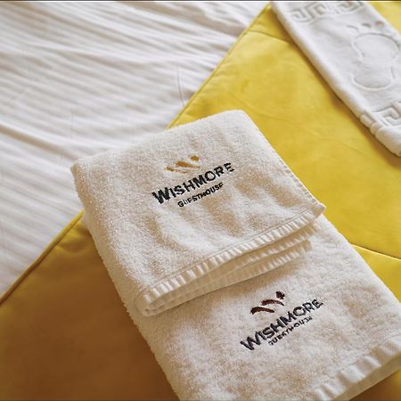 Guest House Wishmore บันยา ภายนอก รูปภาพ