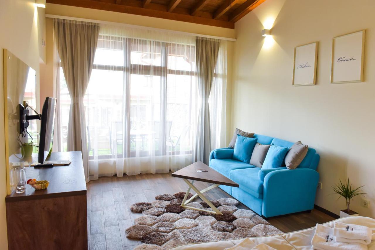 Guest House Wishmore บันยา ภายนอก รูปภาพ