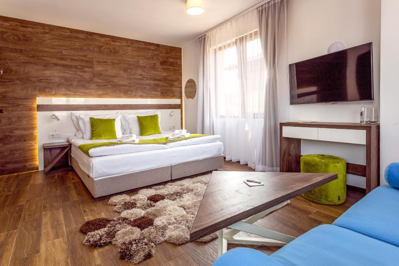 Guest House Wishmore บันยา ภายนอก รูปภาพ