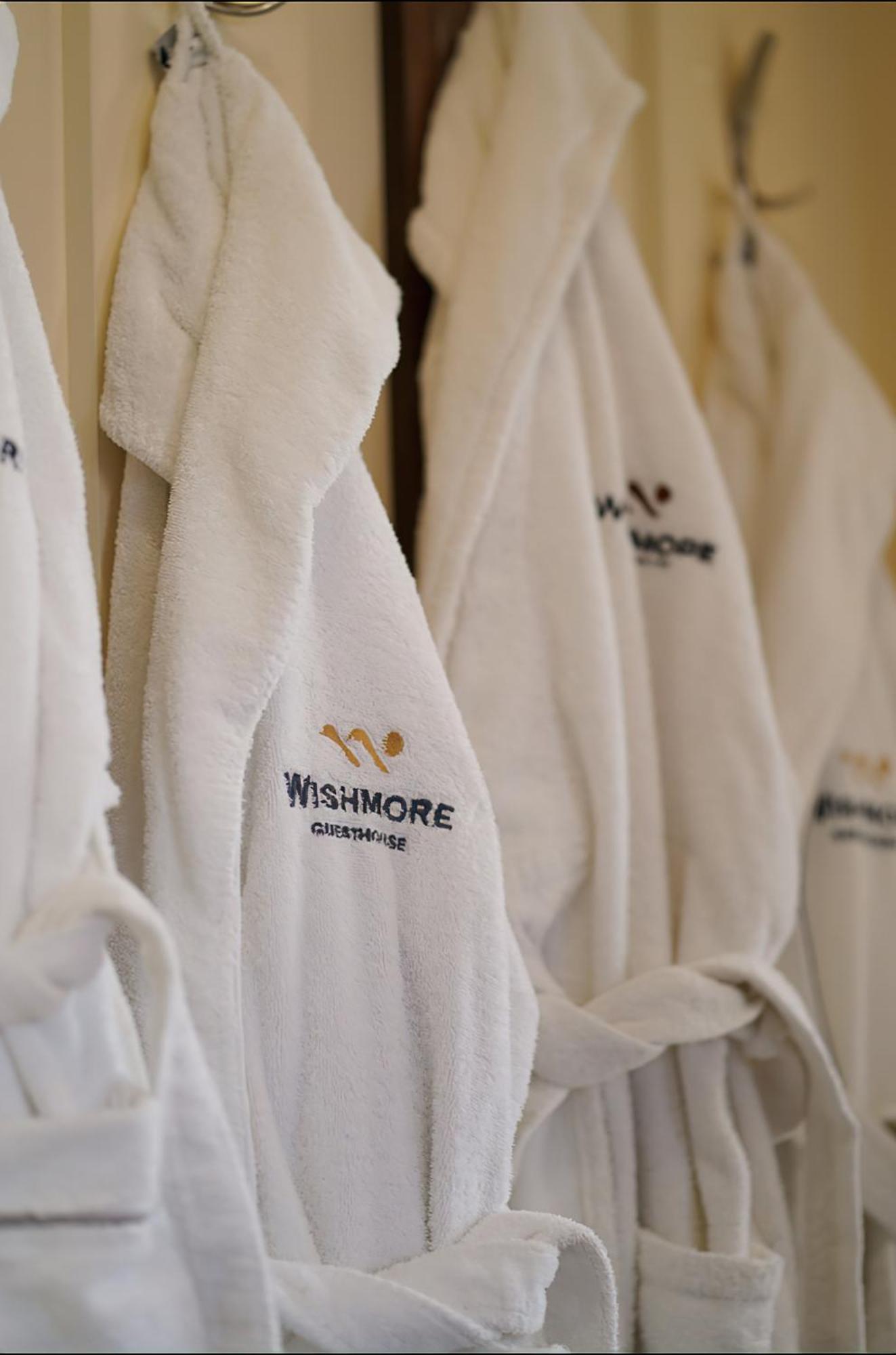 Guest House Wishmore บันยา ห้อง รูปภาพ