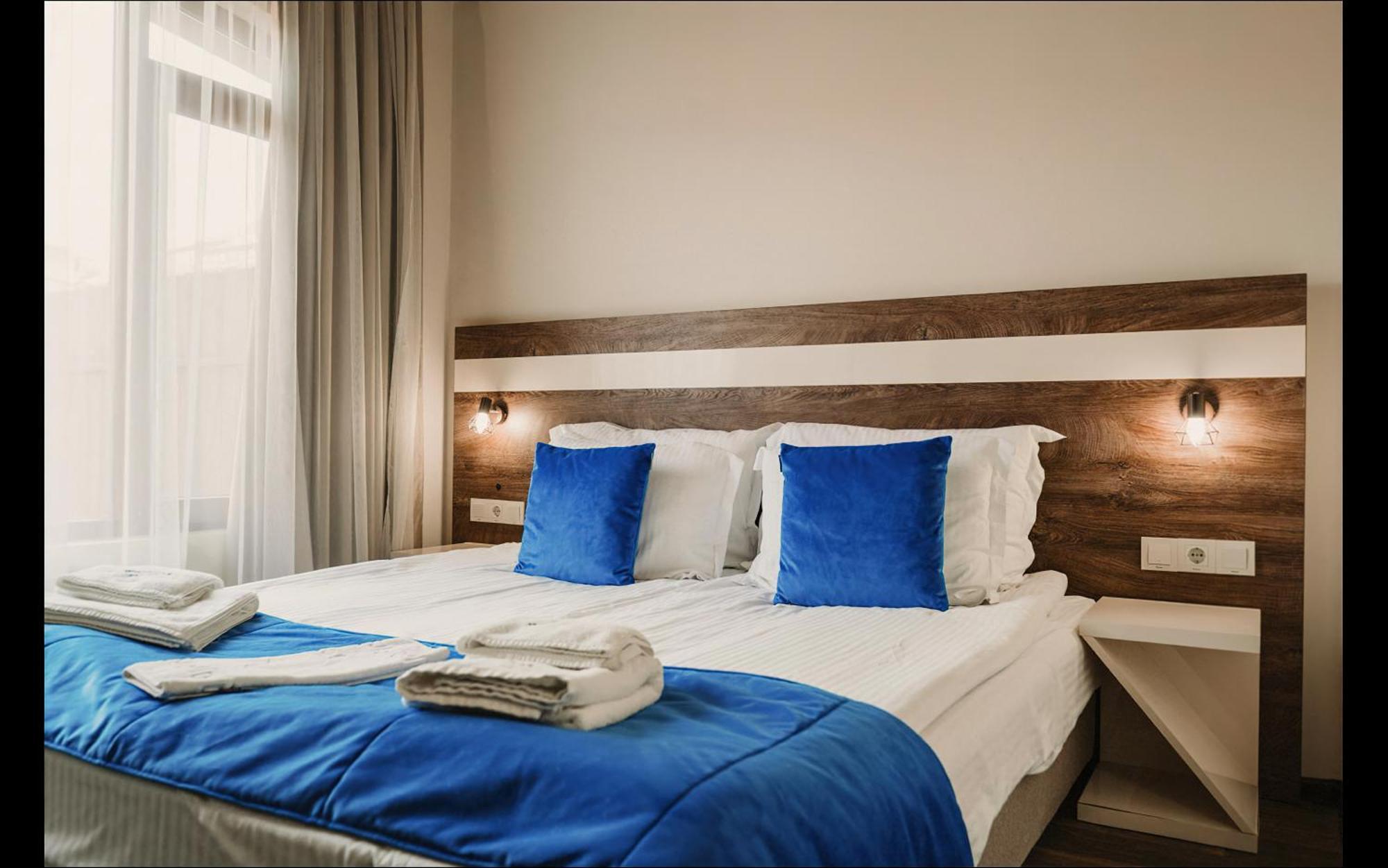Guest House Wishmore บันยา ภายนอก รูปภาพ